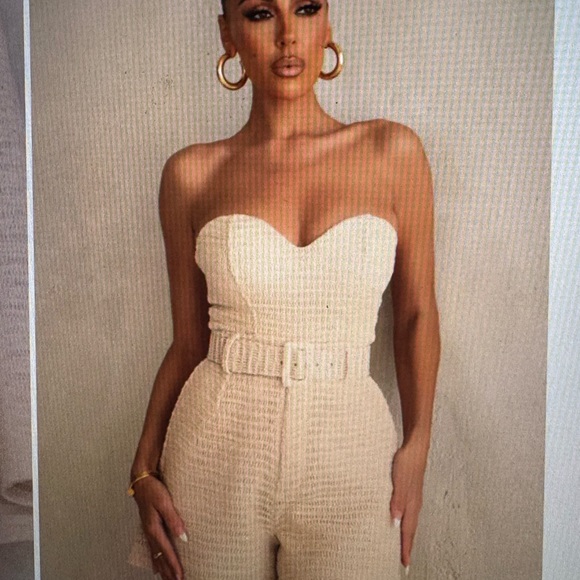 Beige Kelsie Belted Shorts & Lila Bustier - Picture 6 of 9